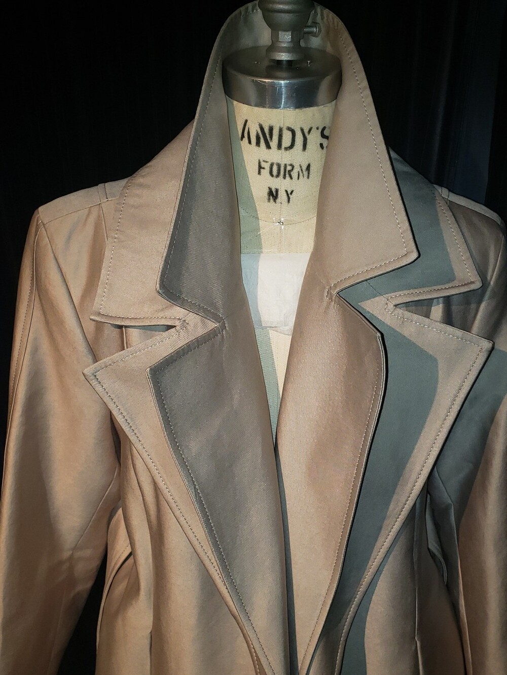 Black Label Donna Karan Neutral Taupe Double Lapel Structure Detailed Coat XL